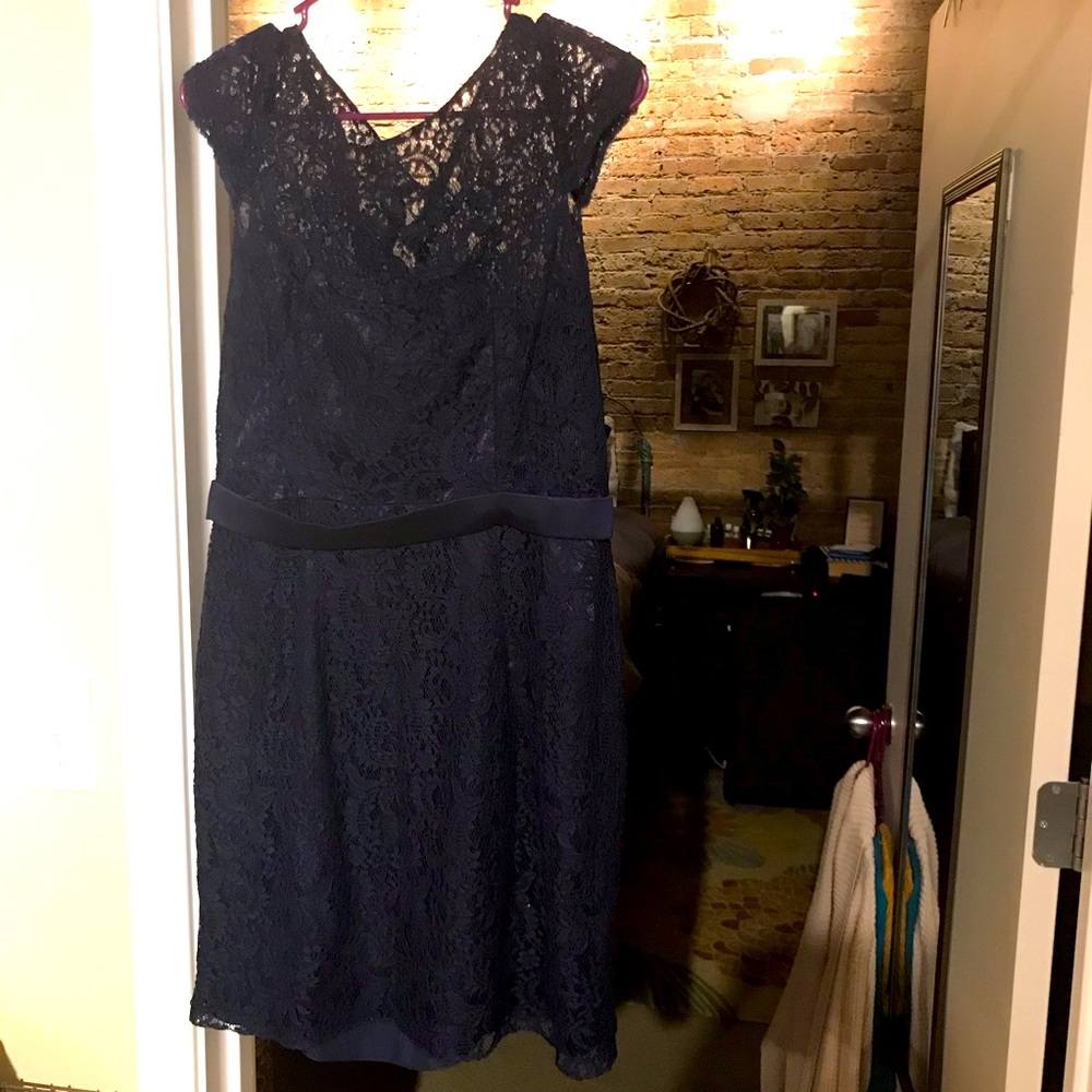 Navy lace cocktail dress mid thigh
